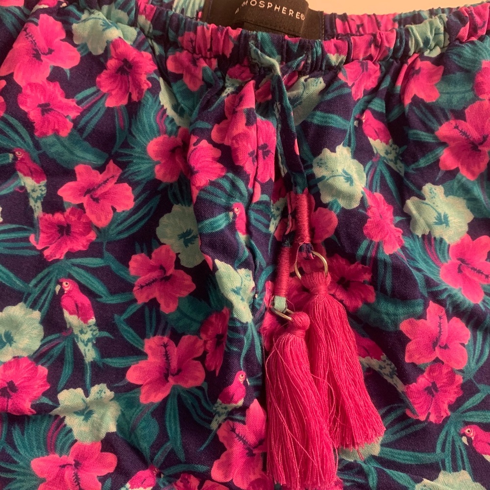 Patterned shorts - Picture 2 of 2